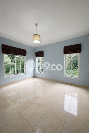 Rumah Luxury Modern Siap Huni di BSD Green Wich Tangerang Rumah Luxury Modern Siap Huni di BSD Green Wich Tangerang