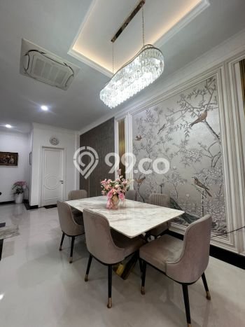 Jual Rumah Luas Elegan Dengan View Eksklusif di Green Lake City, Jakarta Barat Jual Rumah Luas Elegan Dengan View Eksklusif di Green Lake City, Jakarta Barat