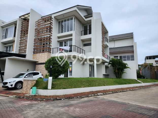 Rumah Elit Modern Tanpa Renovasi di Taman Grisenda Jakarta Utara Rumah Elit Modern Tanpa Renovasi di Taman Grisenda Jakarta Utara