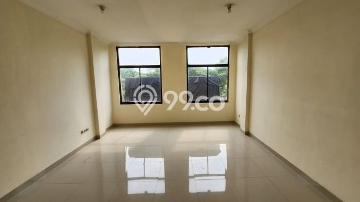 LOKASI STRATEGIS! Ruko di Green Lake City, Luas 235m², Pusat Bisnis LOKASI STRATEGIS! Ruko di Green Lake City, Luas 235m², Pusat Bisnis