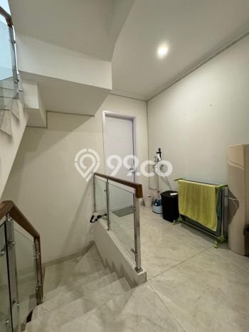 Hunian Mewah LB 180m2 Siap Pakai Desain Elegan di Citra Garden, Jakarta Barat Hunian Mewah LB 180m2 Siap Pakai Desain Elegan di Citra Garden, Jakarta Barat
