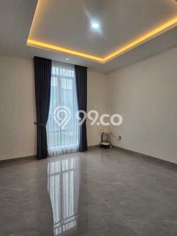 Rumah Elit Modern Siap Huni di Alam Sutera Tangerang Rumah Elit Modern Siap Huni di Alam Sutera Tangerang