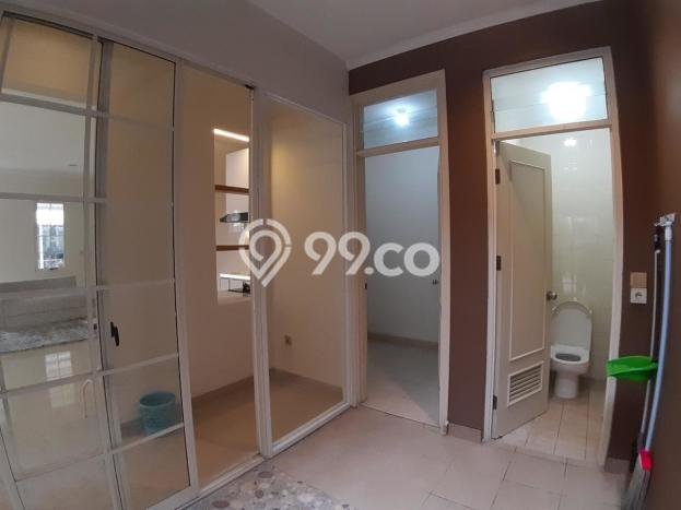 Rumah sewa siap pakai 4 Kamar Tidur di Green Lake City, Jakarta Barat Rumah sewa siap pakai 4 Kamar Tidur di Green Lake City, Jakarta Barat