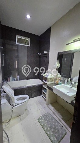 HARGA SPESIAL! Rumah di Pantai Indah Kapuk, Akses ke Pusat Kota, 4 KM, Luas 160m2m² Bangunan 240m2m² HARGA SPESIAL! Rumah di Pantai Indah Kapuk, Akses ke Pusat Kota, 4 KM, Luas 160m2m² Bangunan 240m2m²