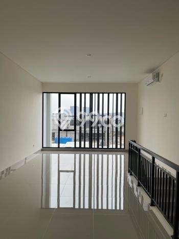 LOKASI BISNIS! Ruko For Rent di Gading Serpong, Luas 135m², Area Utama LOKASI BISNIS! Ruko For Rent di Gading Serpong, Luas 135m², Area Utama