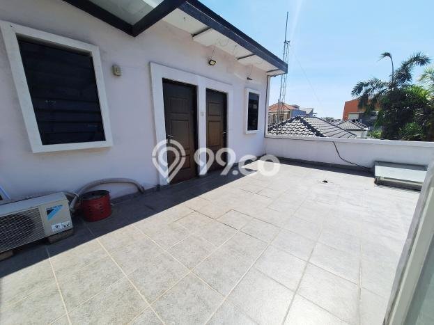 For Sale! Luxury House LT 150m2 Desain Elegan di Pantai Indah Kapuk For Sale! Luxury House LT 150m2 Desain Elegan di Pantai Indah Kapuk