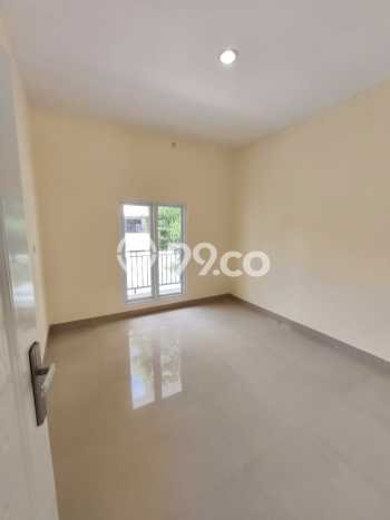 For Sale Hunian Rumah Terawat 4 Kamar di Villa Melati Mas, Tangerang Selatan For Sale Hunian Rumah Terawat 4 Kamar di Villa Melati Mas, Tangerang Selatan
