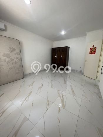 For Sale! Luxury House LT 300m2 Desain Elegan di Pantai Indah Kapuk For Sale! Luxury House LT 300m2 Desain Elegan di Pantai Indah Kapuk