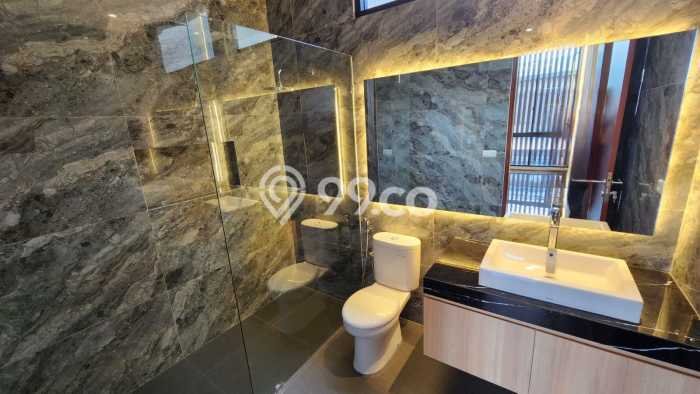 Rumah Luxury Modern Tanpa Renovasi di Permata Buana Jakarta Barat Rumah Luxury Modern Tanpa Renovasi di Permata Buana Jakarta Barat
