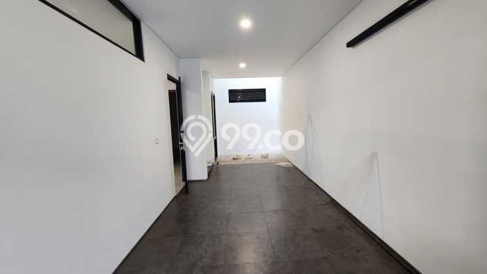 Rumah Luxury Modern Tanpa Renovasi di Permata Buana Jakarta Barat Rumah Luxury Modern Tanpa Renovasi di Permata Buana Jakarta Barat