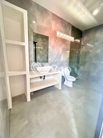 FOR SALE! Vila Kawasan , Luas 170m2m², Posisi Strategis FOR SALE! Vila Kawasan , Luas 170m2m², Posisi Strategis