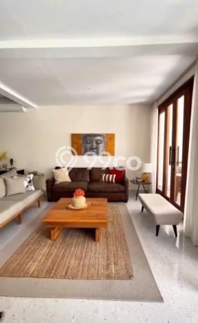HARGA TERBAIK! Vila di , Luas 350m2m², Area Strategis HARGA TERBAIK! Vila di , Luas 350m2m², Area Strategis