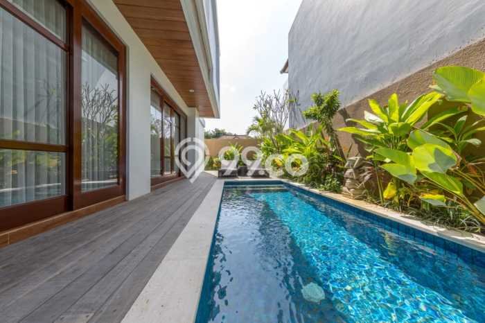 LOKASI STRATEGIS! Vila di , Luas 216m2m², Lingkungan Prima LOKASI STRATEGIS! Vila di , Luas 216m2m², Lingkungan Prima