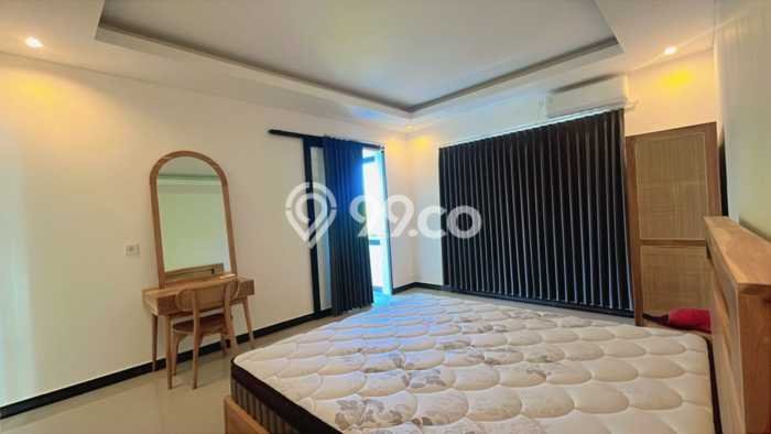 HOT DEAL! Vila Kawasan , Area 225m2m², Lokasi Strategis HOT DEAL! Vila Kawasan , Area 225m2m², Lokasi Strategis