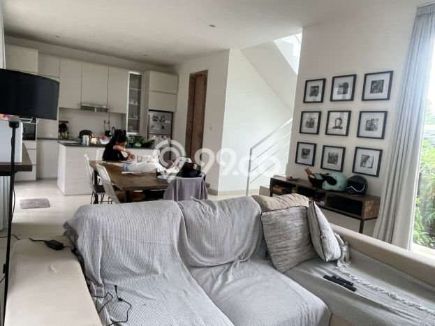 LOKASI STRATEGIS! Vila Kawasan , Area 374m2m², Lokasi Prima LOKASI STRATEGIS! Vila Kawasan , Area 374m2m², Lokasi Prima