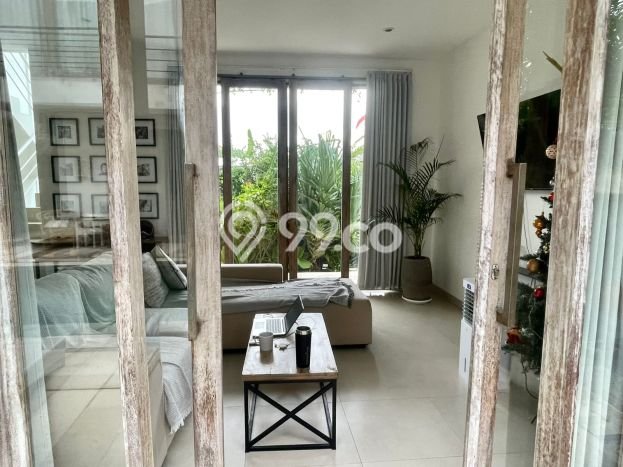 LOKASI STRATEGIS! Vila Kawasan , Area 374m2m², Lokasi Prima LOKASI STRATEGIS! Vila Kawasan , Area 374m2m², Lokasi Prima