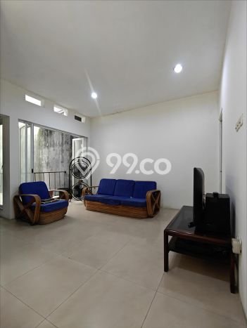 Jual Rumah Favorit Siap Huni LB 200m2 di Duren Sawit, Jakarta Timur Jual Rumah Favorit Siap Huni LB 200m2 di Duren Sawit, Jakarta Timur