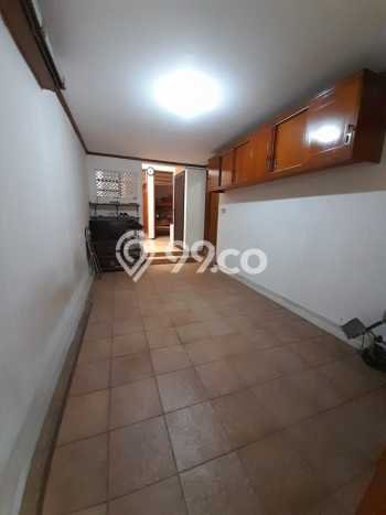 Hunian Elit LB 122m2 Siap Huni Desain Elegan di Jatiwaringin, Jakarta Timur Hunian Elit LB 122m2 Siap Huni Desain Elegan di Jatiwaringin, Jakarta Timur