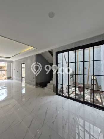 Rumah Mewah LB 120m2 Siap Pakai Desain Elegan di Pondok Bambu, Jakarta Timur Rumah Mewah LB 120m2 Siap Pakai Desain Elegan di Pondok Bambu, Jakarta Timur
