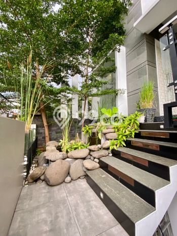 Rumah Elit Modern Siap Huni di Pondok Kelapa Jakarta Timur Rumah Elit Modern Siap Huni di Pondok Kelapa Jakarta Timur
