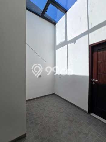 Jual Rumah Luas Megah Dengan View Eksklusif di Pulo Asem, Jakarta Timur Jual Rumah Luas Megah Dengan View Eksklusif di Pulo Asem, Jakarta Timur