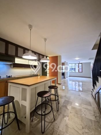 Ready to Use! Luxury House LT 75m2 Desain Elegan di Cipinang Ready to Use! Luxury House LT 75m2 Desain Elegan di Cipinang