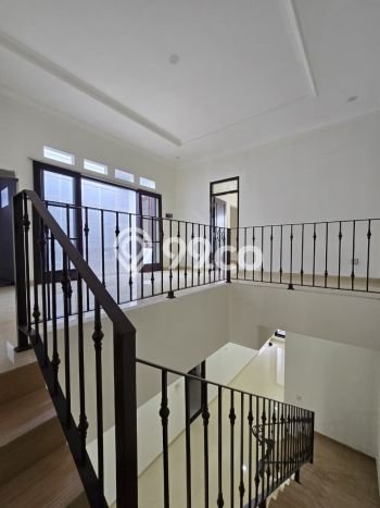 Siap Huni Rumah Mewah 4 Kamar di Duren Sawit Dekat ke Mana Pun Siap Huni Rumah Mewah 4 Kamar di Duren Sawit Dekat ke Mana Pun