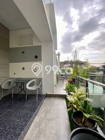 Rumah Elit Modern Siap Huni di Pondok Kelapa Jakarta Timur Rumah Elit Modern Siap Huni di Pondok Kelapa Jakarta Timur