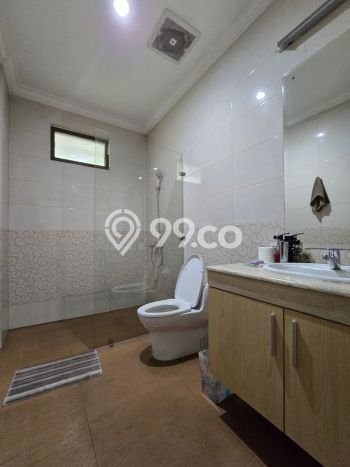 Rumah Mewah LB 413m2 Siap Pakai Desain Elegan di Kayu Putih, Jakarta Timur Rumah Mewah LB 413m2 Siap Pakai Desain Elegan di Kayu Putih, Jakarta Timur
