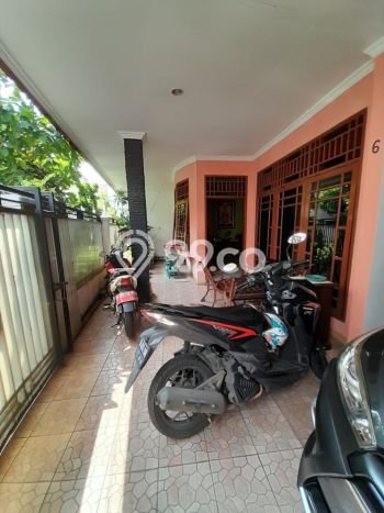 For Sale! Luxury House LT 164m2 Desain Elegan di Rawamangun For Sale! Luxury House LT 164m2 Desain Elegan di Rawamangun