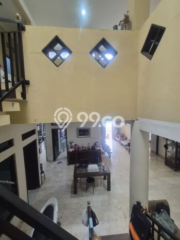 Jual Rumah Luas Megah Dengan View Eksklusif di Jatiwaringin, Bekasi Jual Rumah Luas Megah Dengan View Eksklusif di Jatiwaringin, Bekasi