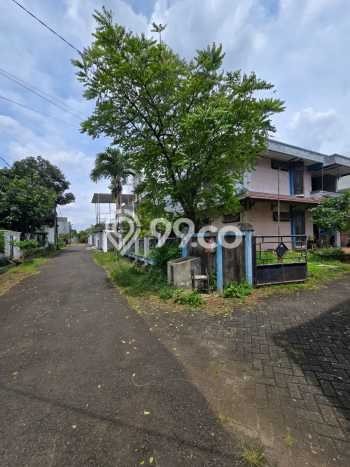 Dijual Rumah Mewah Elegan Dengan View Eksklusif di Pondok Kelapa, Jakarta Timur Dijual Rumah Mewah Elegan Dengan View Eksklusif di Pondok Kelapa, Jakarta Timur