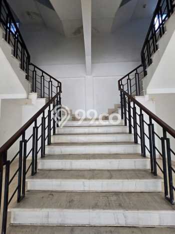 Untuk Dijual! Ruko di Cibubur Jakarta Timur LT 300m2 / LB 570m2 Kawasan Strategis Untuk Dijual! Ruko di Cibubur Jakarta Timur LT 300m2 / LB 570m2 Kawasan Strategis
