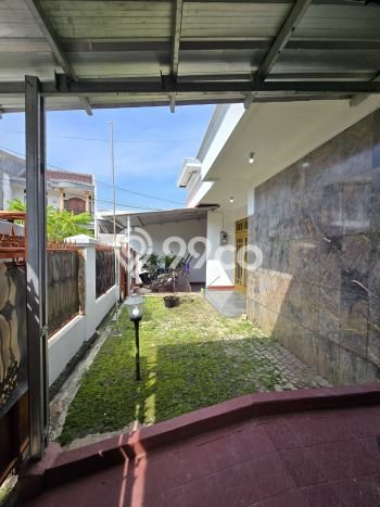 Jual Rumah Mewah Megah Dengan View Eksklusif di Pondok Bambu, Jakarta Timur Jual Rumah Mewah Megah Dengan View Eksklusif di Pondok Bambu, Jakarta Timur