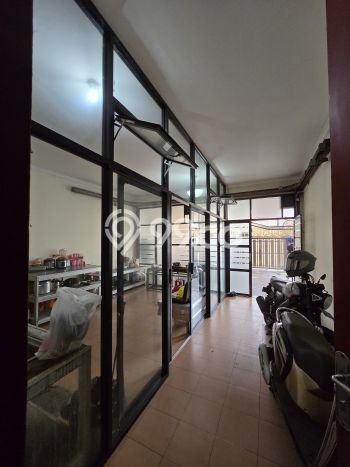Siap Huni Rumah Mewah 4 Kamar di Tebet Dekat ke Mana Saja Siap Huni Rumah Mewah 4 Kamar di Tebet Dekat ke Mana Saja