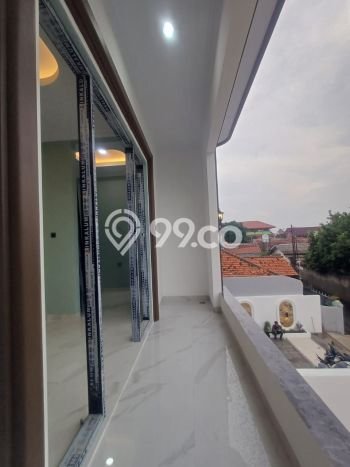 Siap Huni Rumah Mewah 3 Kamar di Jagakarsa Dekat ke Mana Pun Siap Huni Rumah Mewah 3 Kamar di Jagakarsa Dekat ke Mana Pun