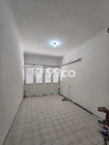 Jual Rumah Luas Megah Dengan View Eksklusif di Pulo Asem, Jakarta Timur Jual Rumah Luas Megah Dengan View Eksklusif di Pulo Asem, Jakarta Timur