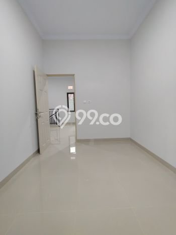 Dijual Hunian Rumah Terawat 3 Kamar di Kalisari, Jakarta Timur Dijual Hunian Rumah Terawat 3 Kamar di Kalisari, Jakarta Timur