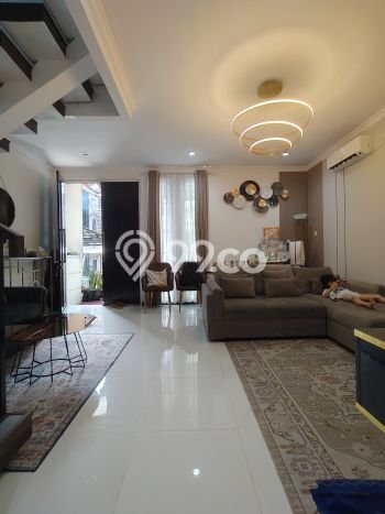 For Sale Hunian Rumah Terawat 3 Kamar di Setu, Jakarta Timur For Sale Hunian Rumah Terawat 3 Kamar di Setu, Jakarta Timur