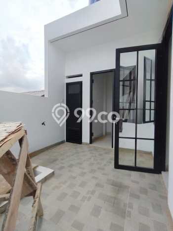 Jual Rumah Favorit Siap Huni LB 140m2 di Ciracas, Jakarta Timur Jual Rumah Favorit Siap Huni LB 140m2 di Ciracas, Jakarta Timur