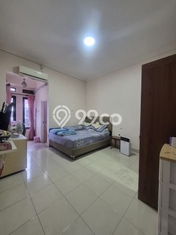 Jual Rumah Luas Megah Dengan View Eksklusif di Jatiwaringin, Bekasi Jual Rumah Luas Megah Dengan View Eksklusif di Jatiwaringin, Bekasi