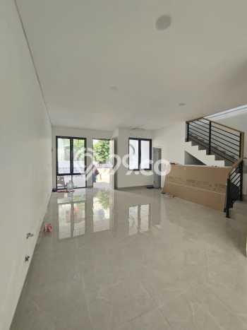 Rumah Minimalis 3 KT LT 79m2 di Pondok Bambu Rumah Minimalis 3 KT LT 79m2 di Pondok Bambu