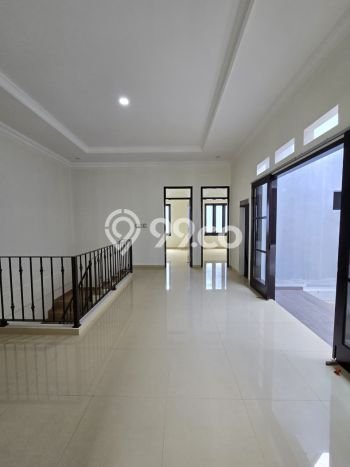 Siap Huni Rumah Mewah 4 Kamar di Duren Sawit Dekat ke Mana Pun Siap Huni Rumah Mewah 4 Kamar di Duren Sawit Dekat ke Mana Pun