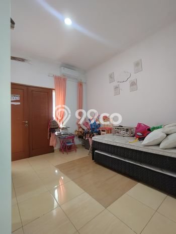 Rumah Elit Modern Siap Huni di Condet Jakarta Timur Rumah Elit Modern Siap Huni di Condet Jakarta Timur