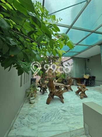 Hunian Elit LB 350m2 Siap Pakai Desain Elegan di Pondok Kelapa, Jakarta Timur Hunian Elit LB 350m2 Siap Pakai Desain Elegan di Pondok Kelapa, Jakarta Timur