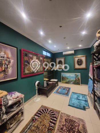 Hunian Elit LB 260m2 Siap Pakai Desain Elegan di Legenda Wisata, Bogor Hunian Elit LB 260m2 Siap Pakai Desain Elegan di Legenda Wisata, Bogor