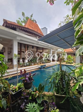 Rumah Mewah LB 600m2 Siap Pakai Desain Elegan di BSD, Tangerang Rumah Mewah LB 600m2 Siap Pakai Desain Elegan di BSD, Tangerang