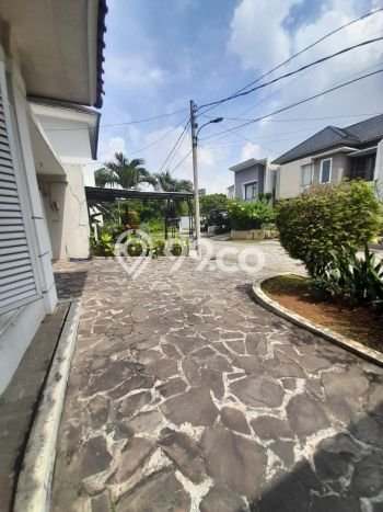 Dijual Rumah Premium dengan Fasilitas Sekitar Komplit di Cipayung, Jakarta Timur Dijual Rumah Premium dengan Fasilitas Sekitar Komplit di Cipayung, Jakarta Timur