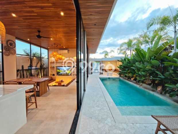 Hunian Mewah LB 200m2 Siap Pakai Desain Elegan di Munggu, Badung Hunian Mewah LB 200m2 Siap Pakai Desain Elegan di Munggu, Badung
