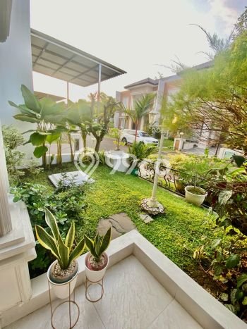 Dijual Rumah Luas Elegan Dengan View Cantik di Candi Golf, Semarang Dijual Rumah Luas Elegan Dengan View Cantik di Candi Golf, Semarang